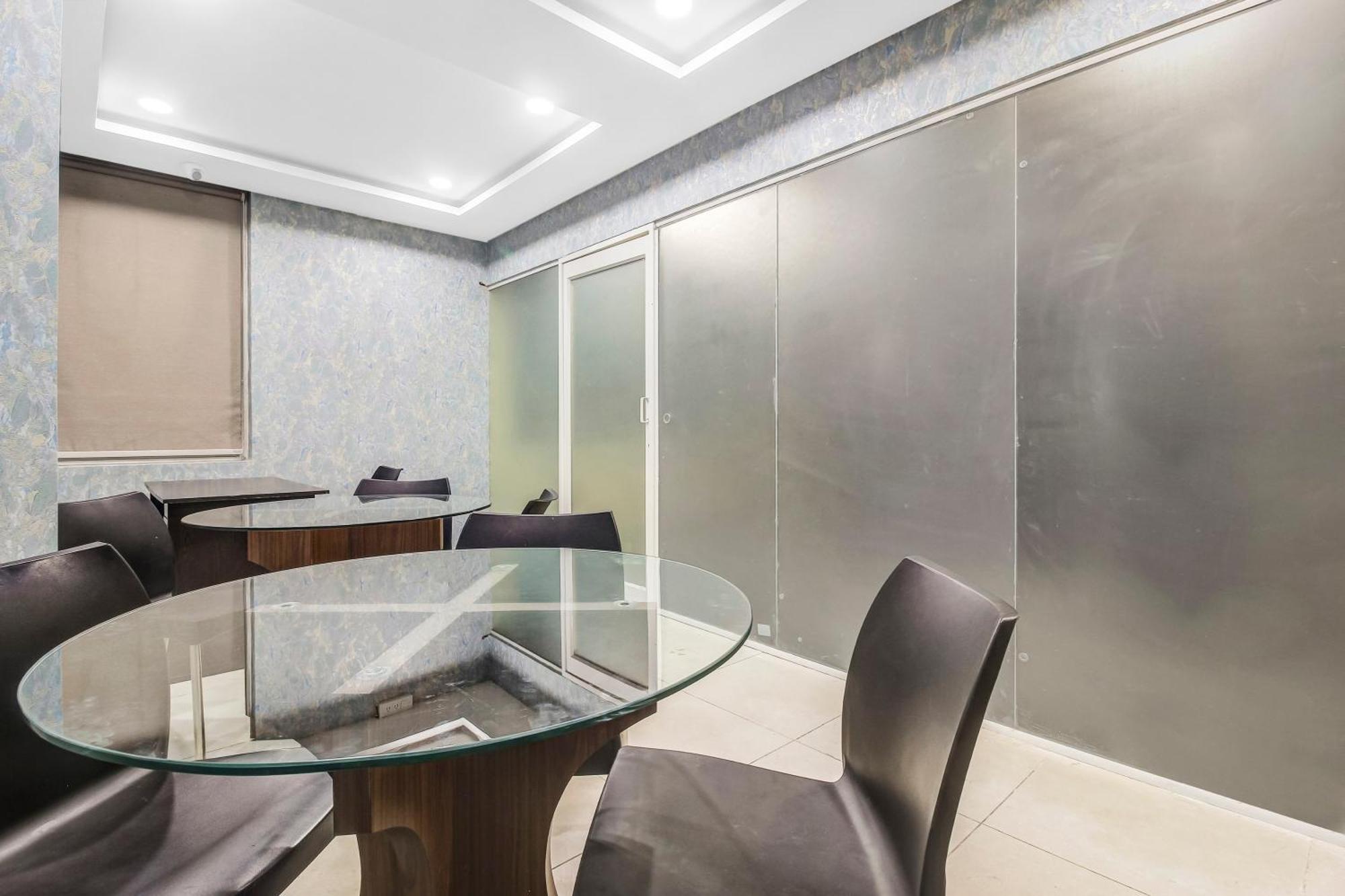 Collection O Galaxy Suites 海得拉巴 外观 照片