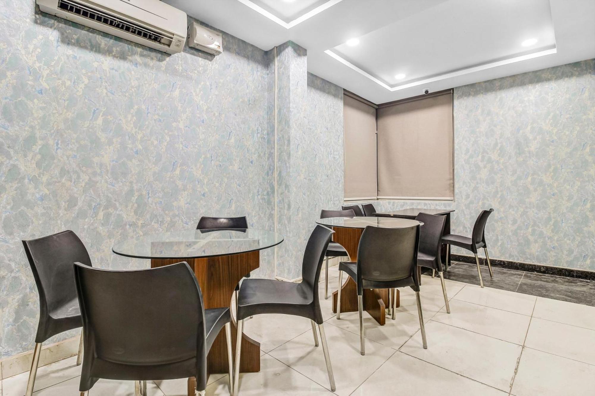 Collection O Galaxy Suites 海得拉巴 外观 照片
